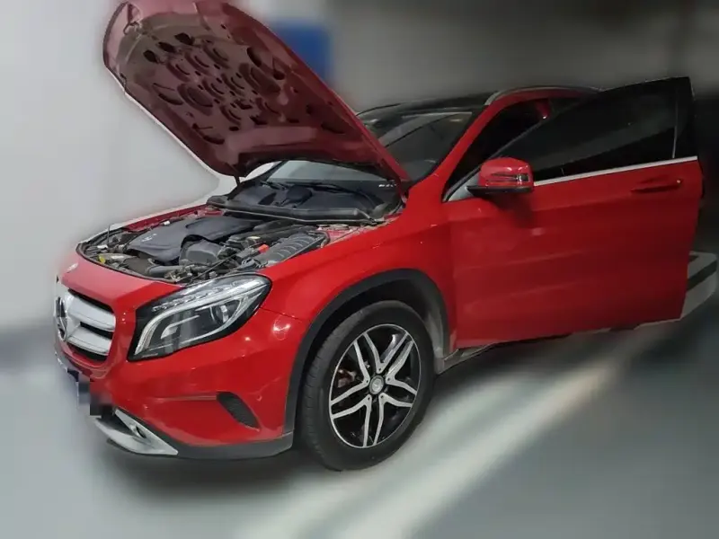 Mercedes-Benz GLA, 2016