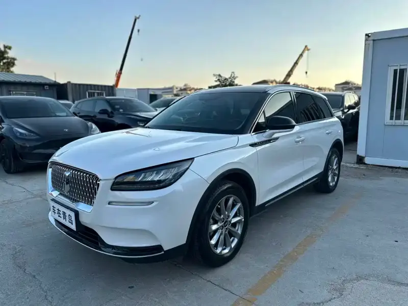 Lincoln Corsair, 2021