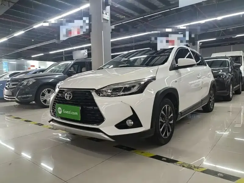 Toyota Yaris L, 2023