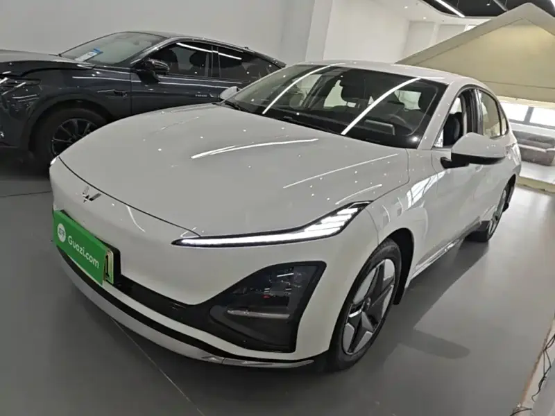 Wuling Xingguang, 2024