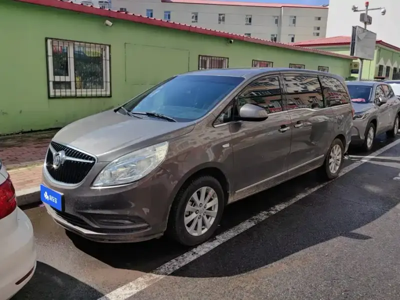 Buick GL8, 2018