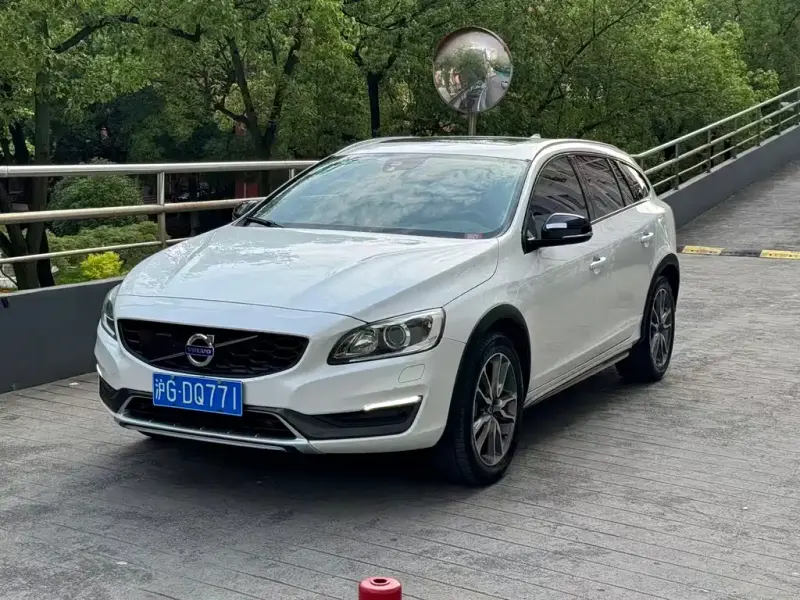 Volvo V60, 2016