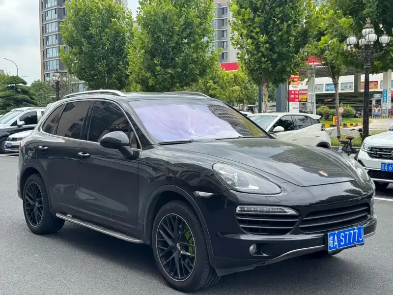 Porsche Cayenne, 2013