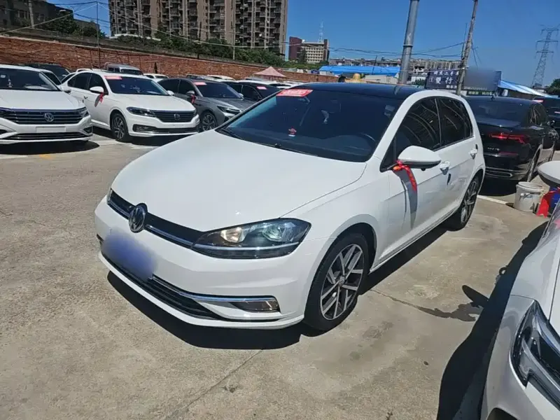 Volkswagen Golf, 2020