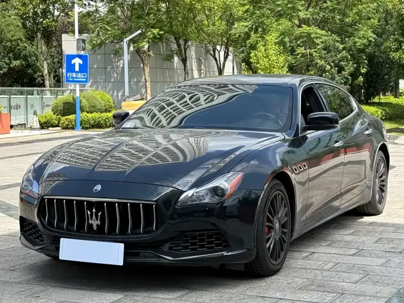 Maserati Quattroporte, 2013