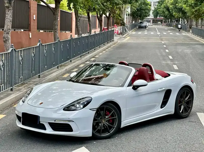 Porsche 718, 2023