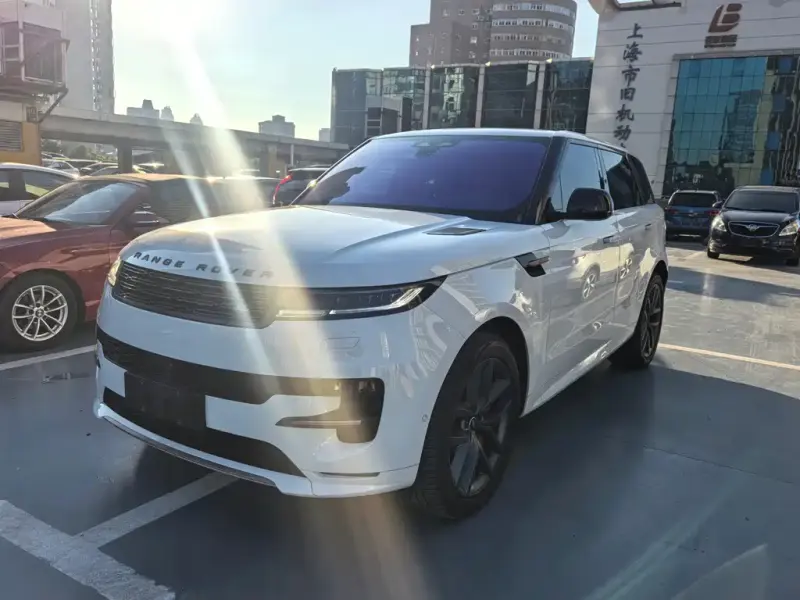 Land Rover Sport, 2025