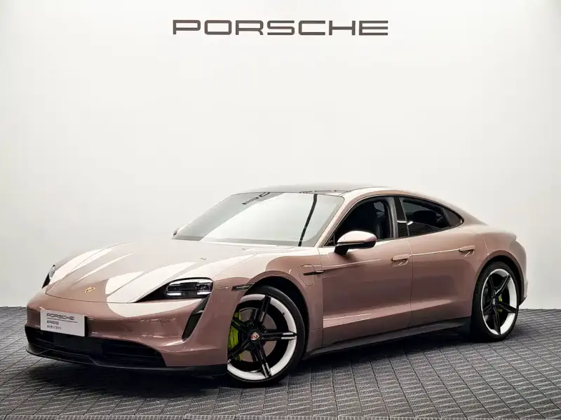Porsche Taycan, 2021