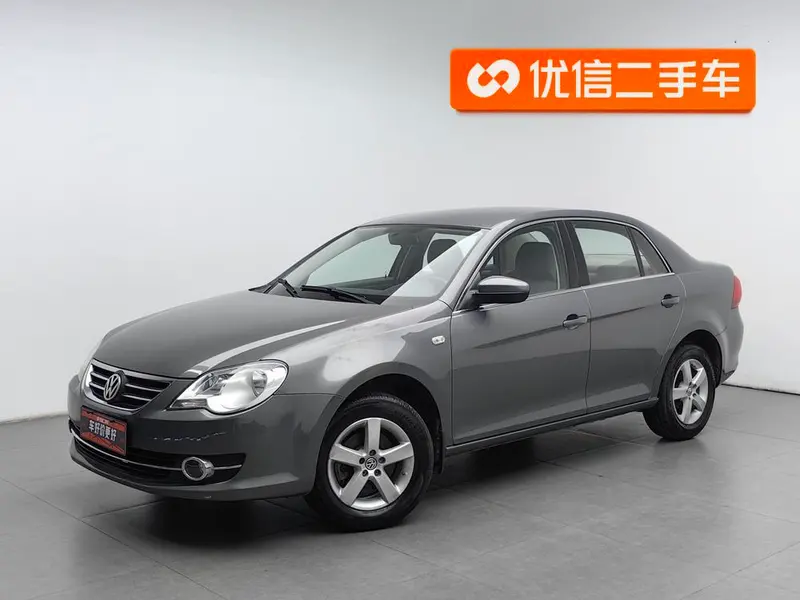 Volkswagen Bora 1.6L Manual Fashion Version, 2012 — фото 1