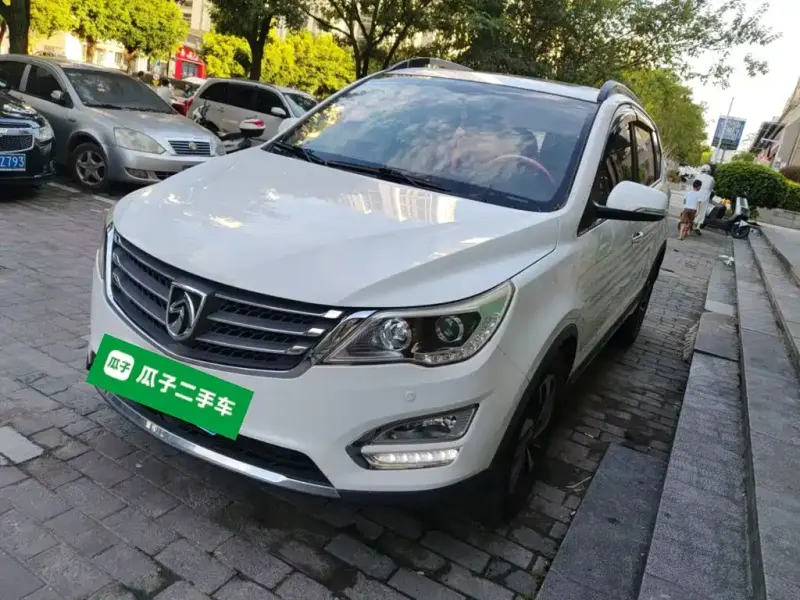 Baojun 560, 2015