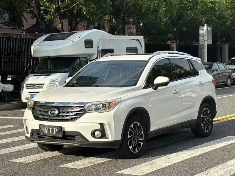 GAC Motor Trumpchi GS4, 2015