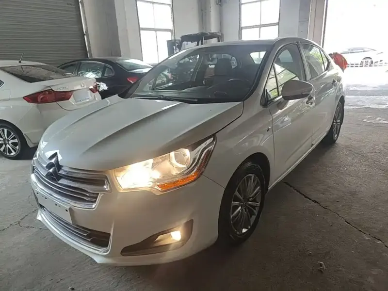 Citroen C4L, 2015
