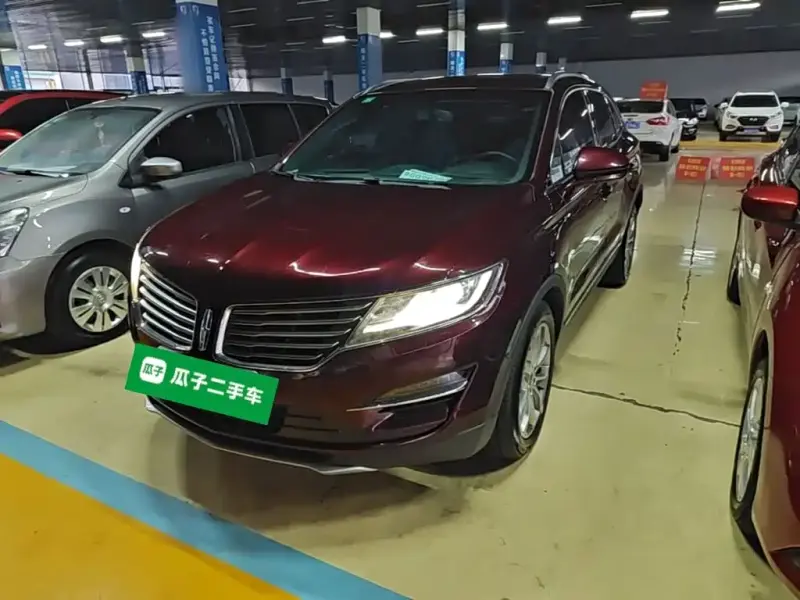 Lincoln MKC, 2016