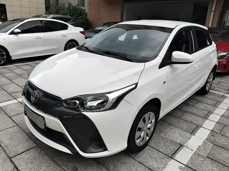 Toyota Yaris L Toyota Yaris L 2021 1.5L CVT Leading Edition, 2021 — фото 1