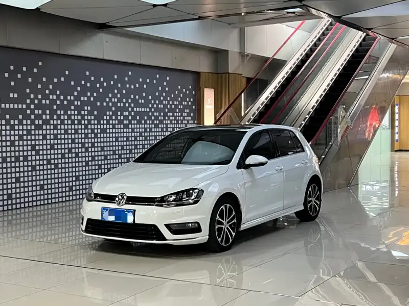 Volkswagen Golf, 2015