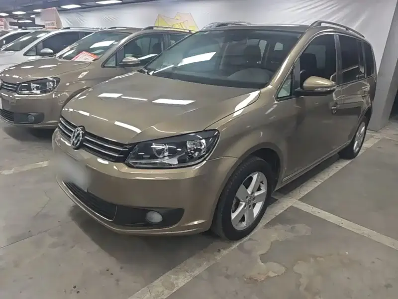 Volkswagen Touran Volkswagen Touran 2015 1.4T DSG Comfort Edition 5 seats, 2015 — фото 1
