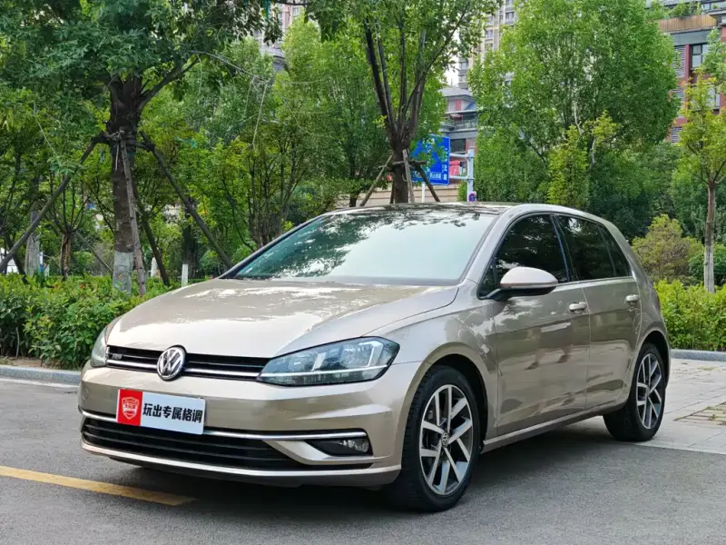 Volkswagen Golf, 2020
