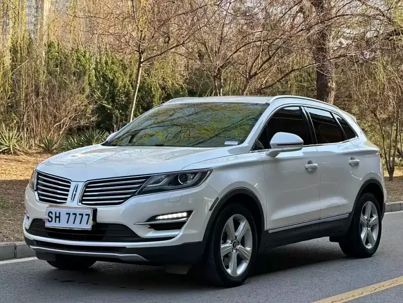 Lincoln MKC, 2017