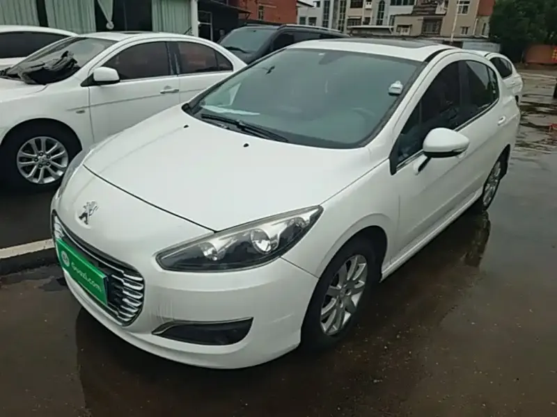 Peugeot 308, 2015