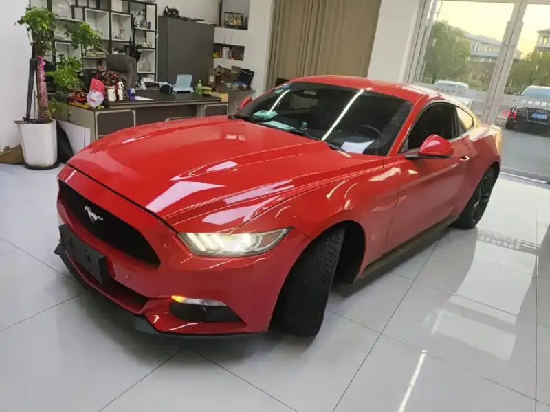Ford Mustang, 2015