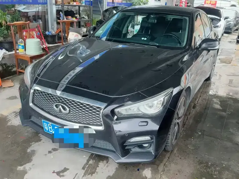 Infiniti Q50, 2015