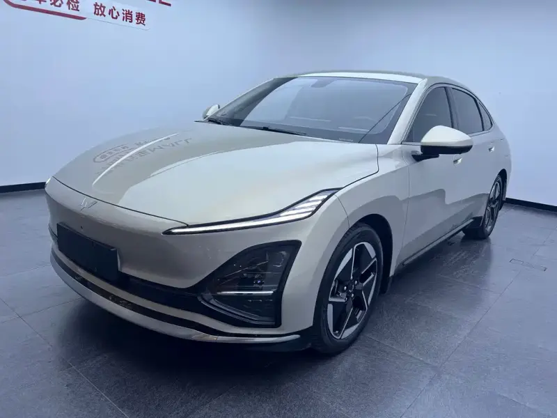 Wuling Xingguang, 2024