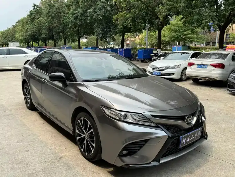 Toyota Camry, 2020