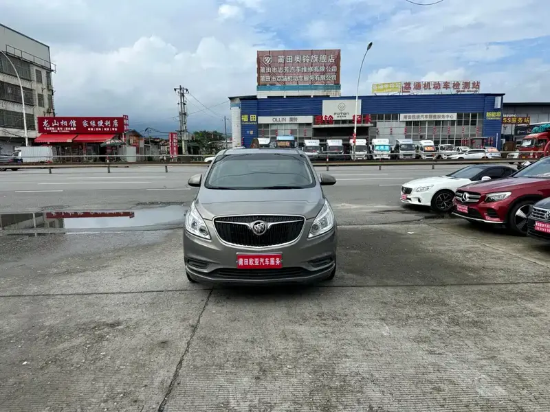 Buick GL8, 2017