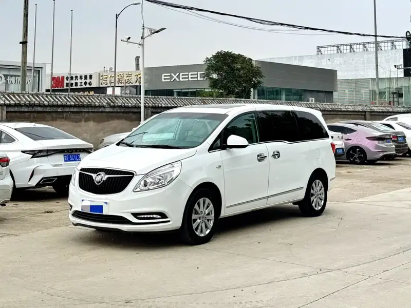 Buick GL8, 2018