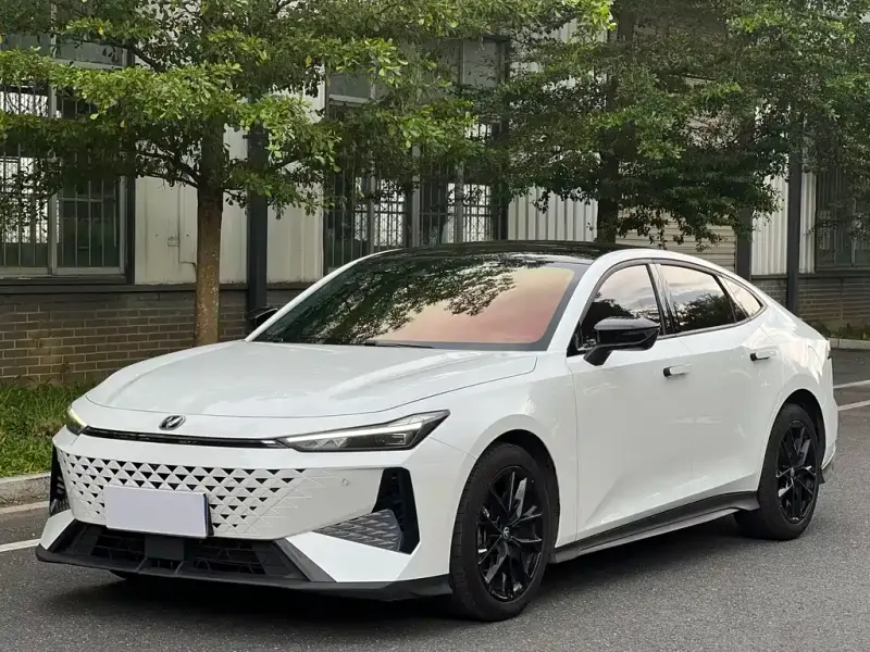 Changan UNI-V, 2025