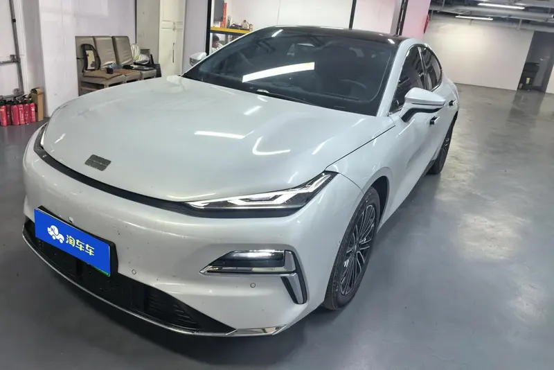 Galaxy Xingyao 8 PHEV, 2025