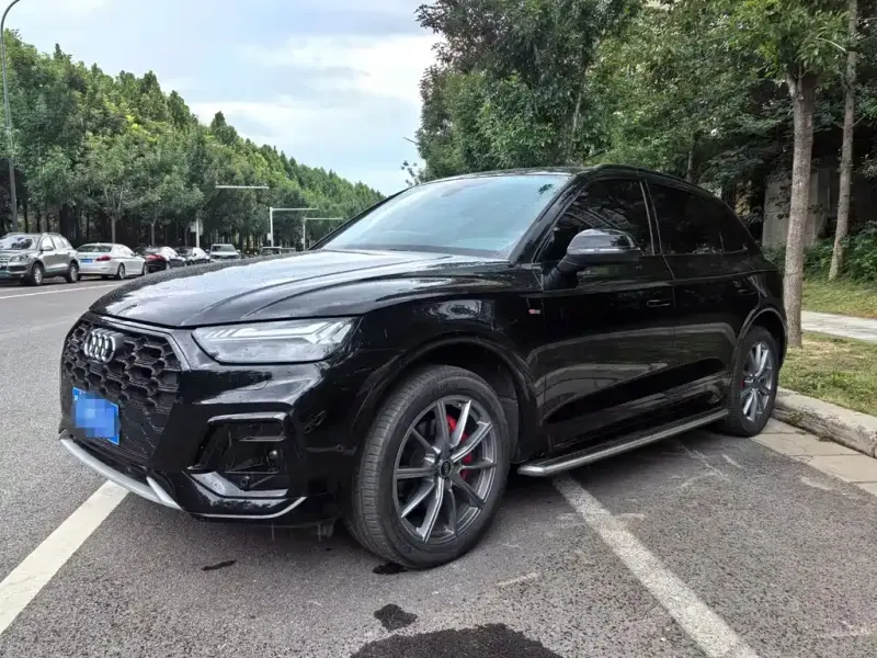 Audi Q5L, 2021