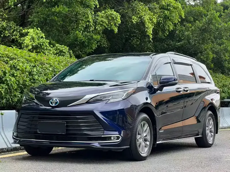 Toyota Sienna, 2022
