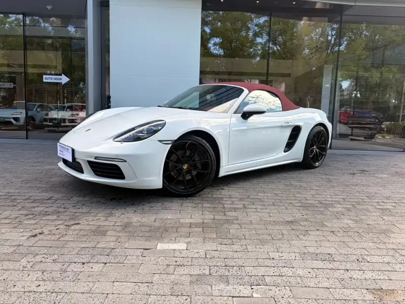 Porsche 718, 2025