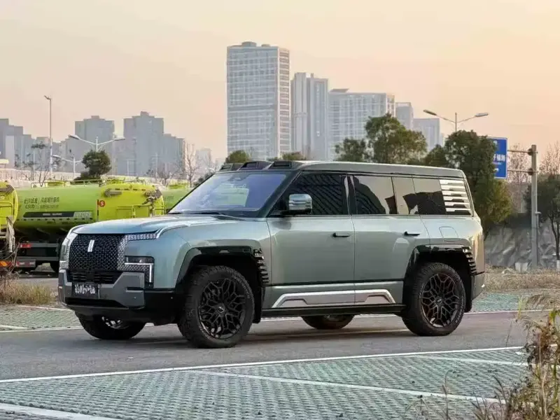 Yangwang U8 BYD Yangwang U8 2023 Luxury Edition, 2023 — фото 1