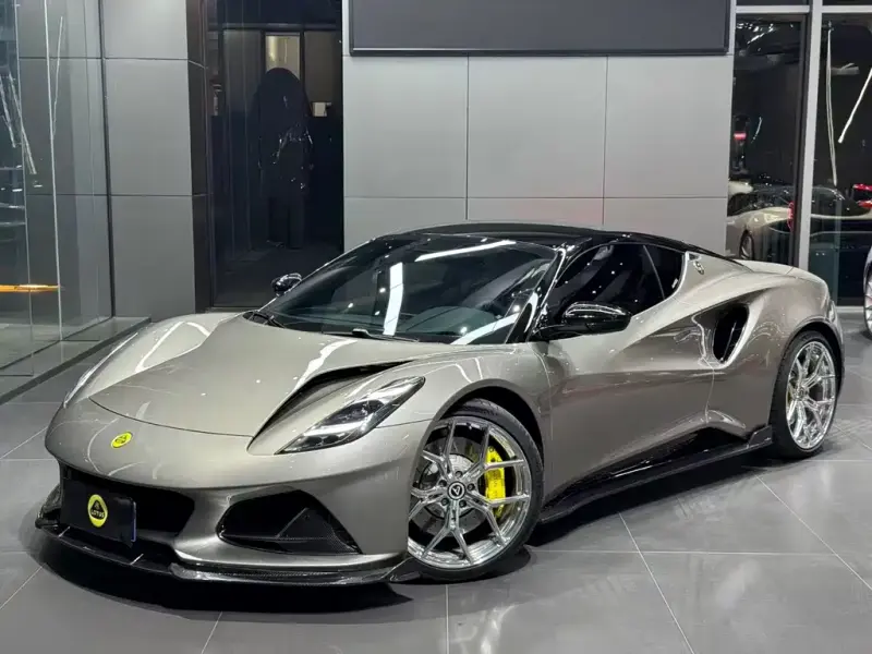 Lotus Emira, 2025