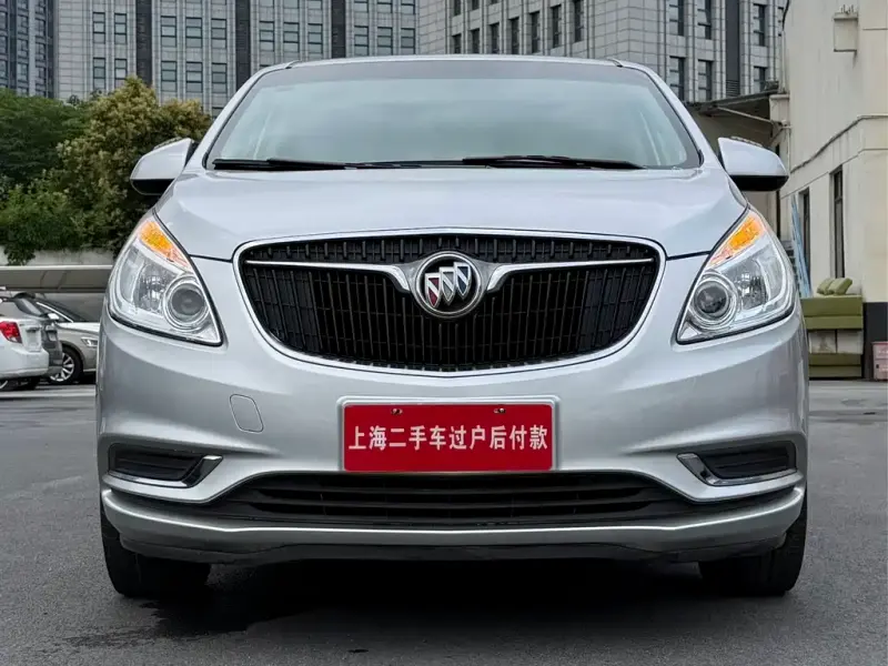 Buick GL8, 2017