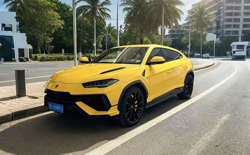 Lamborghini Urus, 2023