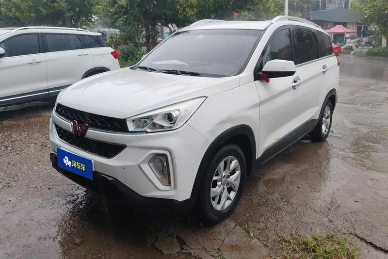 Wuling Hongguang S3, 2018