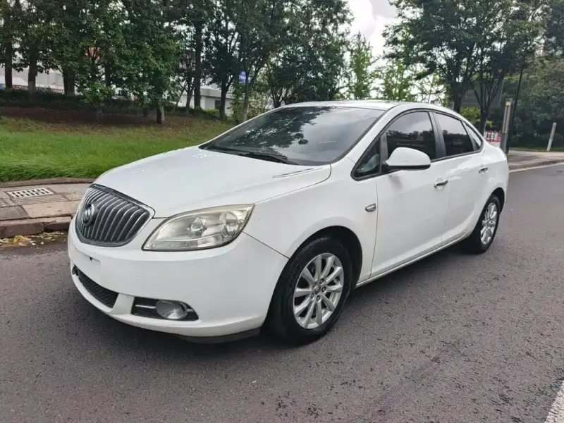 Buick Excelle, 2015
