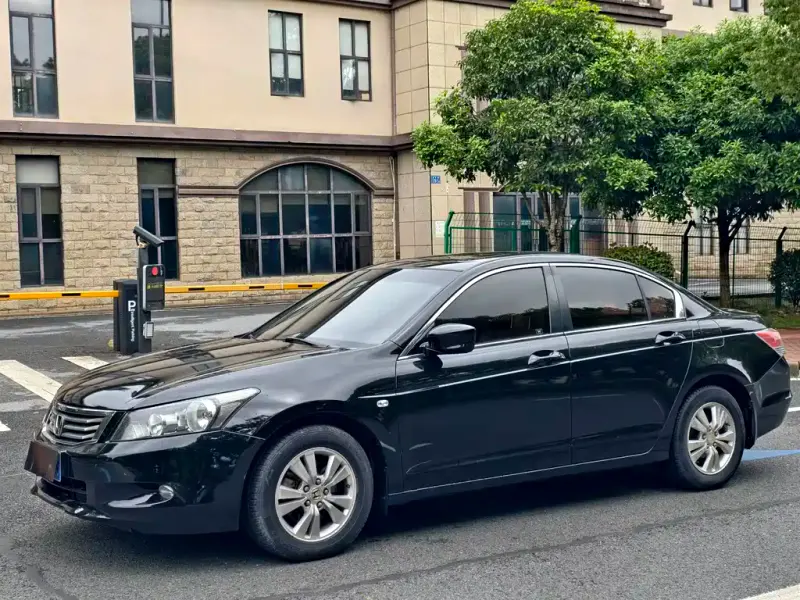 Honda Accord, 2010