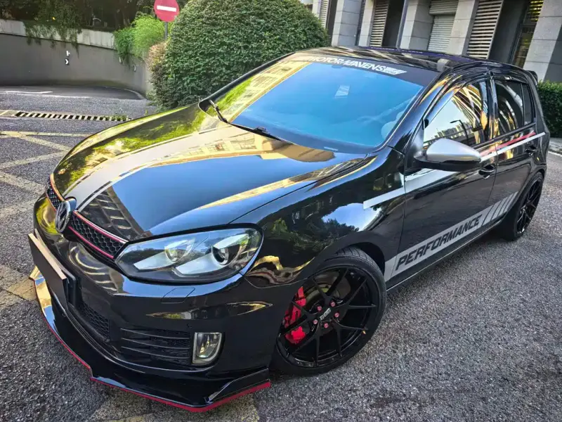 Volkswagen Golf GTI, 2010