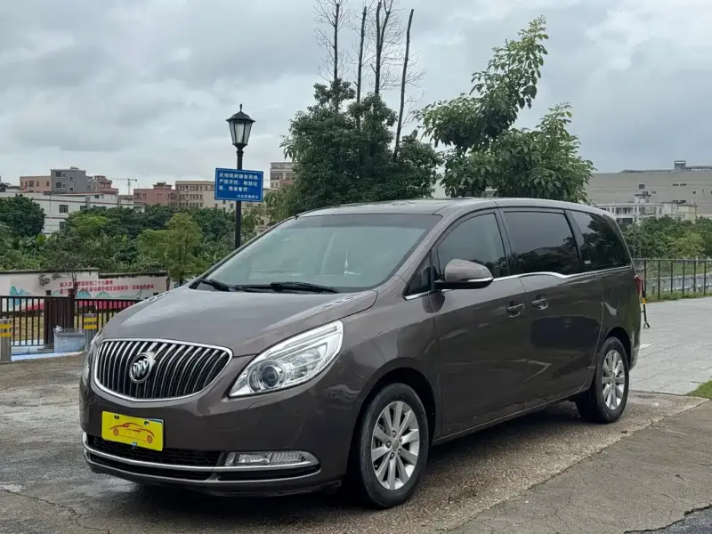 Buick GL8, 2015