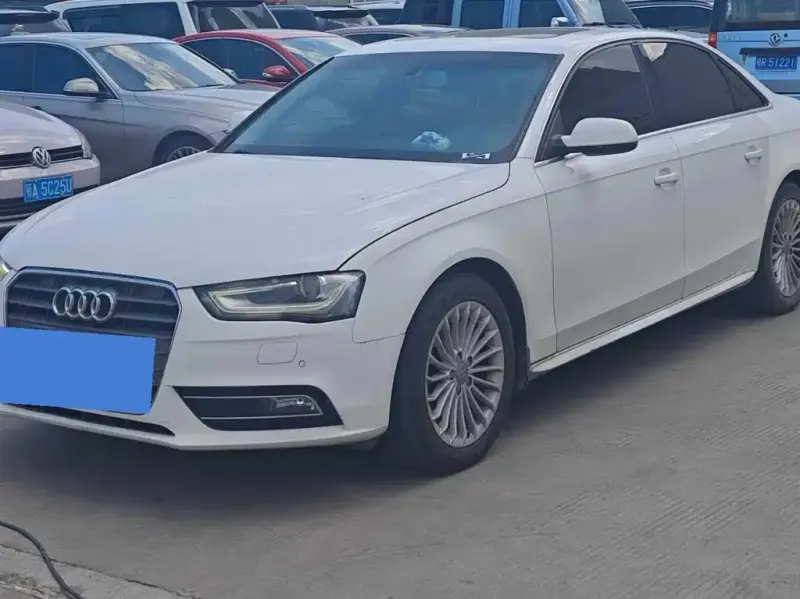 Audi A4L, 2015