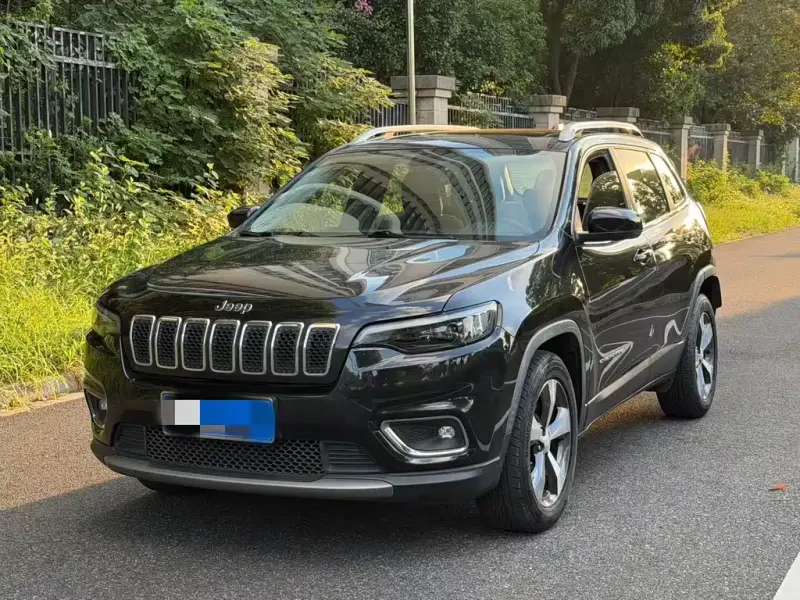 Jeep Cherokee, 2021