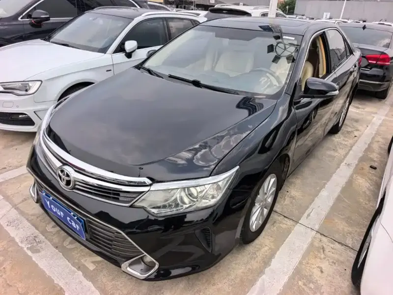 Toyota Camry, 2015