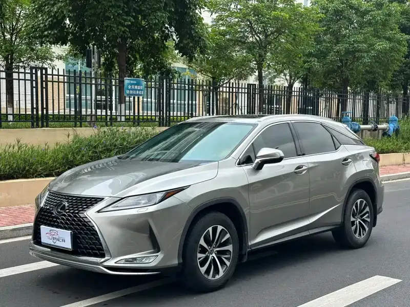 Lexus RX, 2021