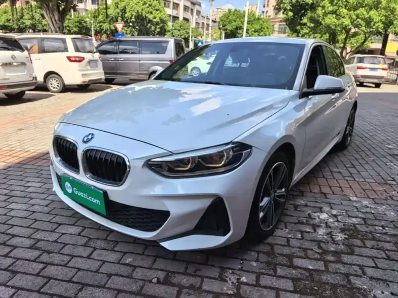BMW 1 Series, 2022