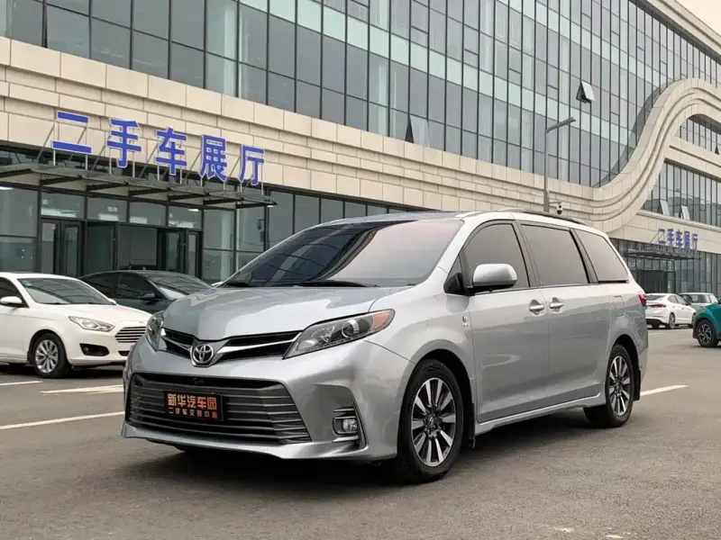 Toyota Sienna, 2020