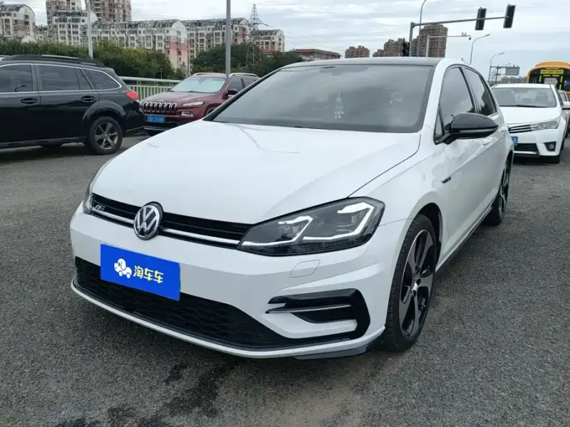 Volkswagen Golf, 2020